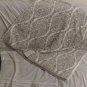 Performance Bath Towel